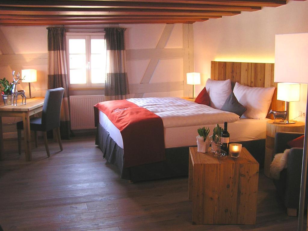 Landgasthof Weisses Lamm Engelthal Esterno foto